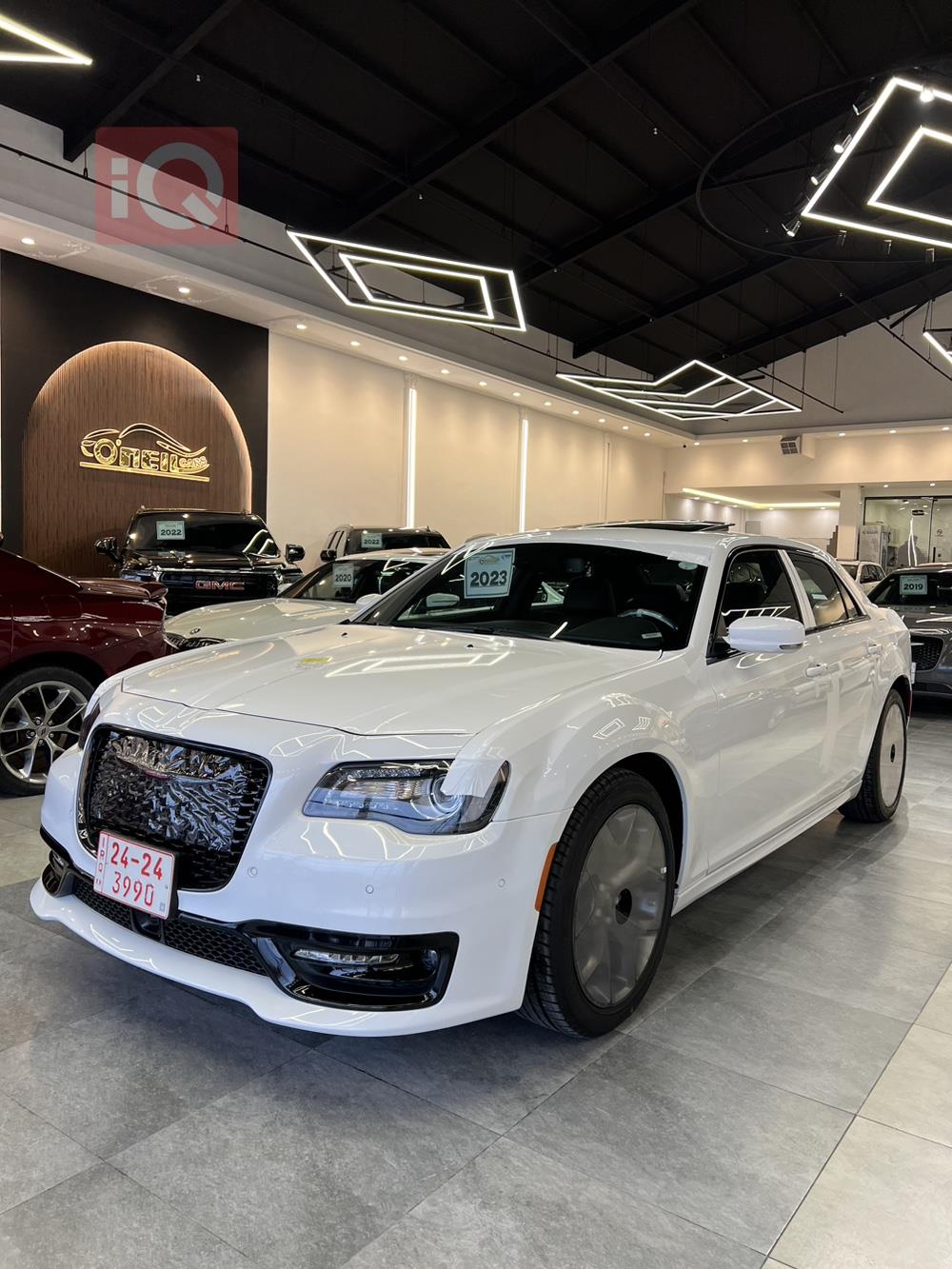 كرايسلر 300